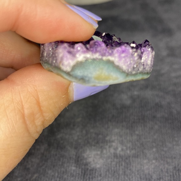 Amethyst - Picture 5 of 5